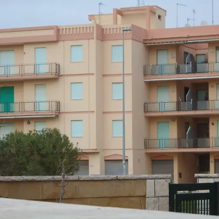Baia House 42 *